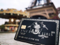 custom-black-metal-credit-card-carousel-paris-